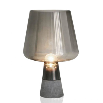 Lampe de table décorative moderne en verre gris soufflé à la main et en ciment